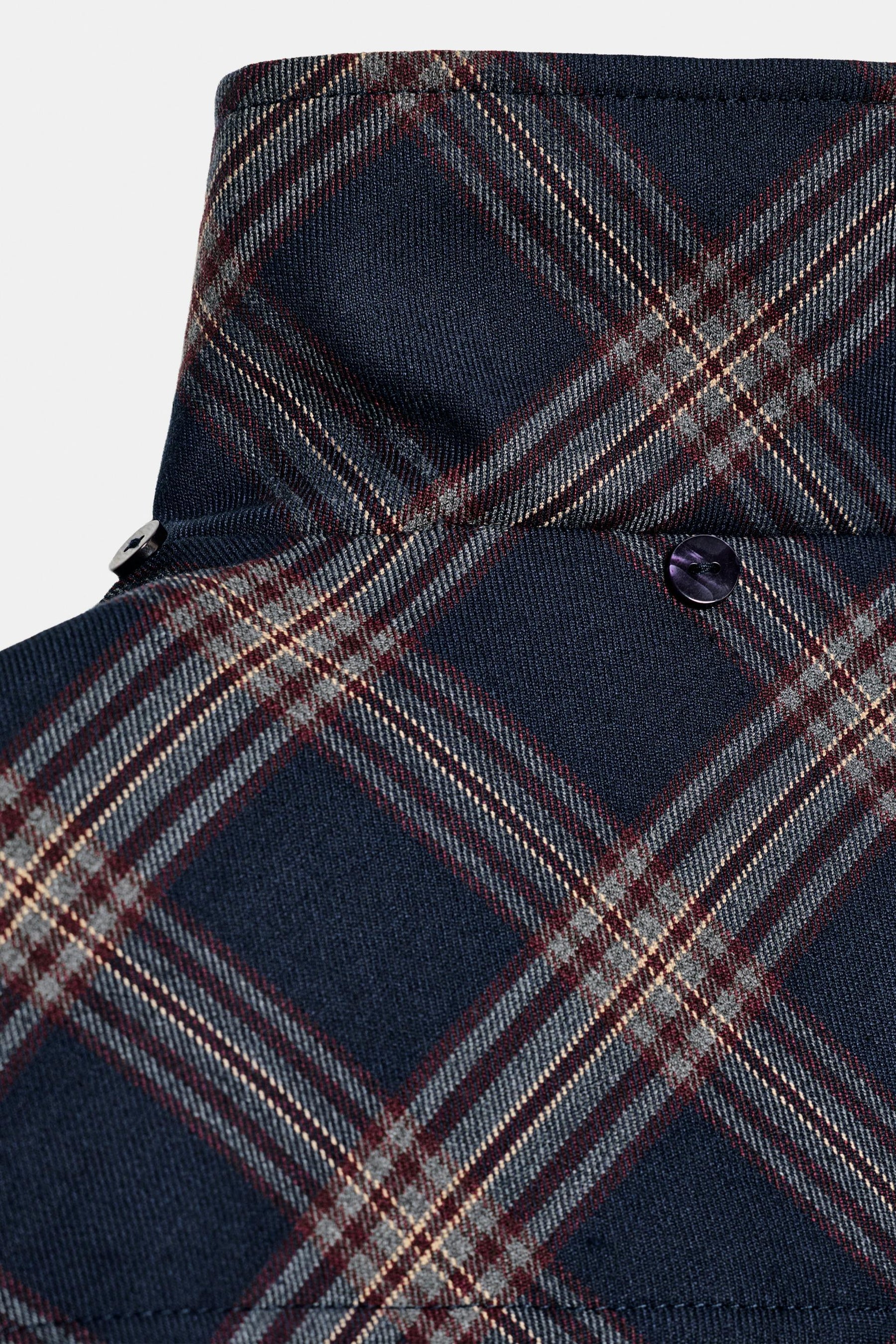 Karierte Daunenjacke