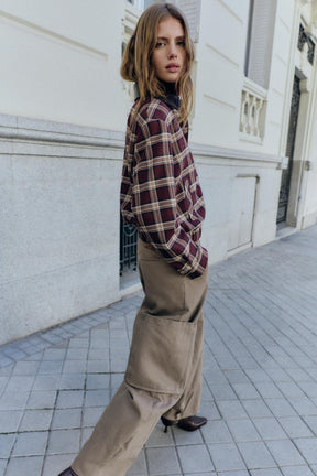 karierte Bomberjacke