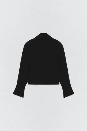 GEPOLSTERTE SCHULTERJACKE