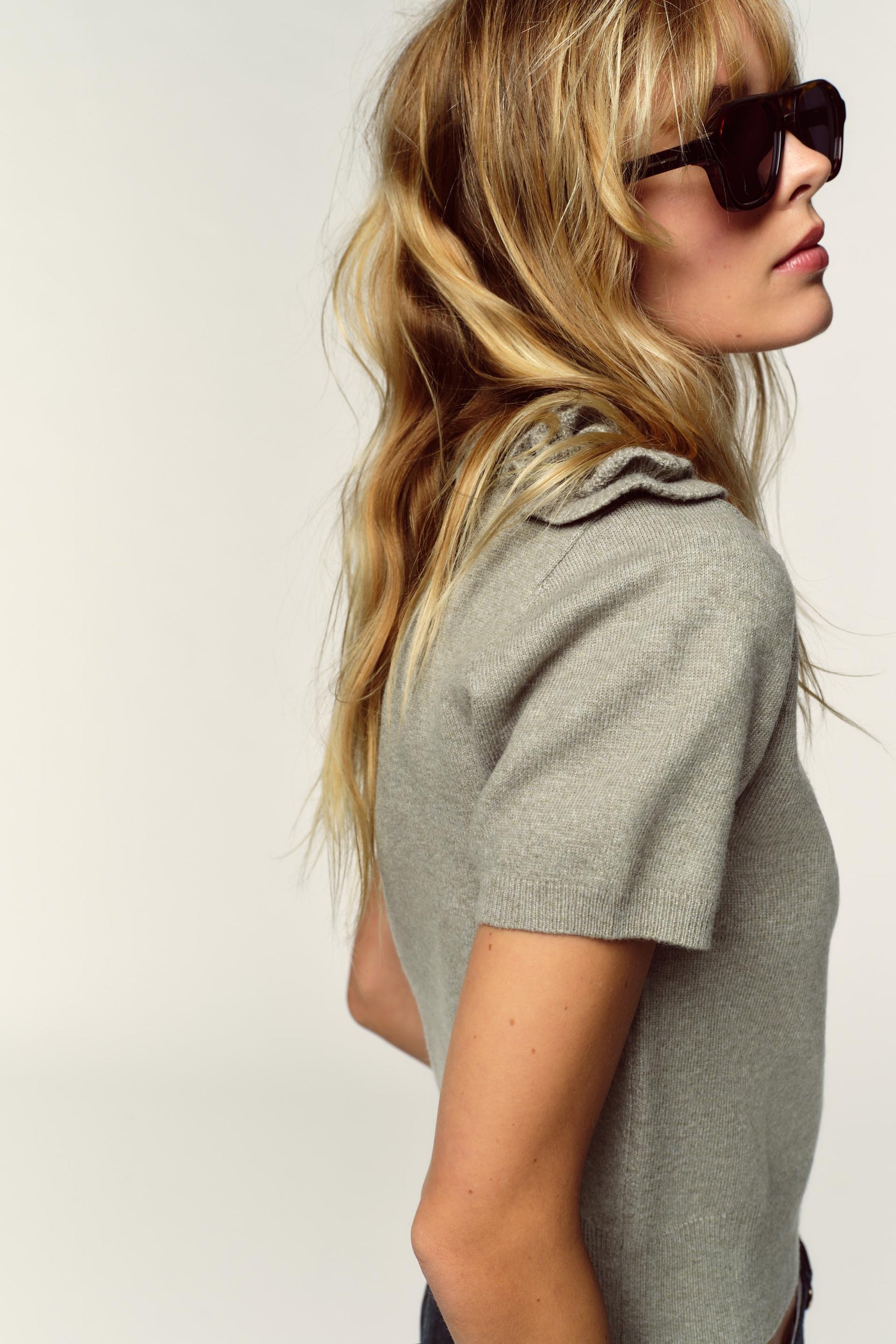 Kurzarm-Strickärmel mit Blumenmuster