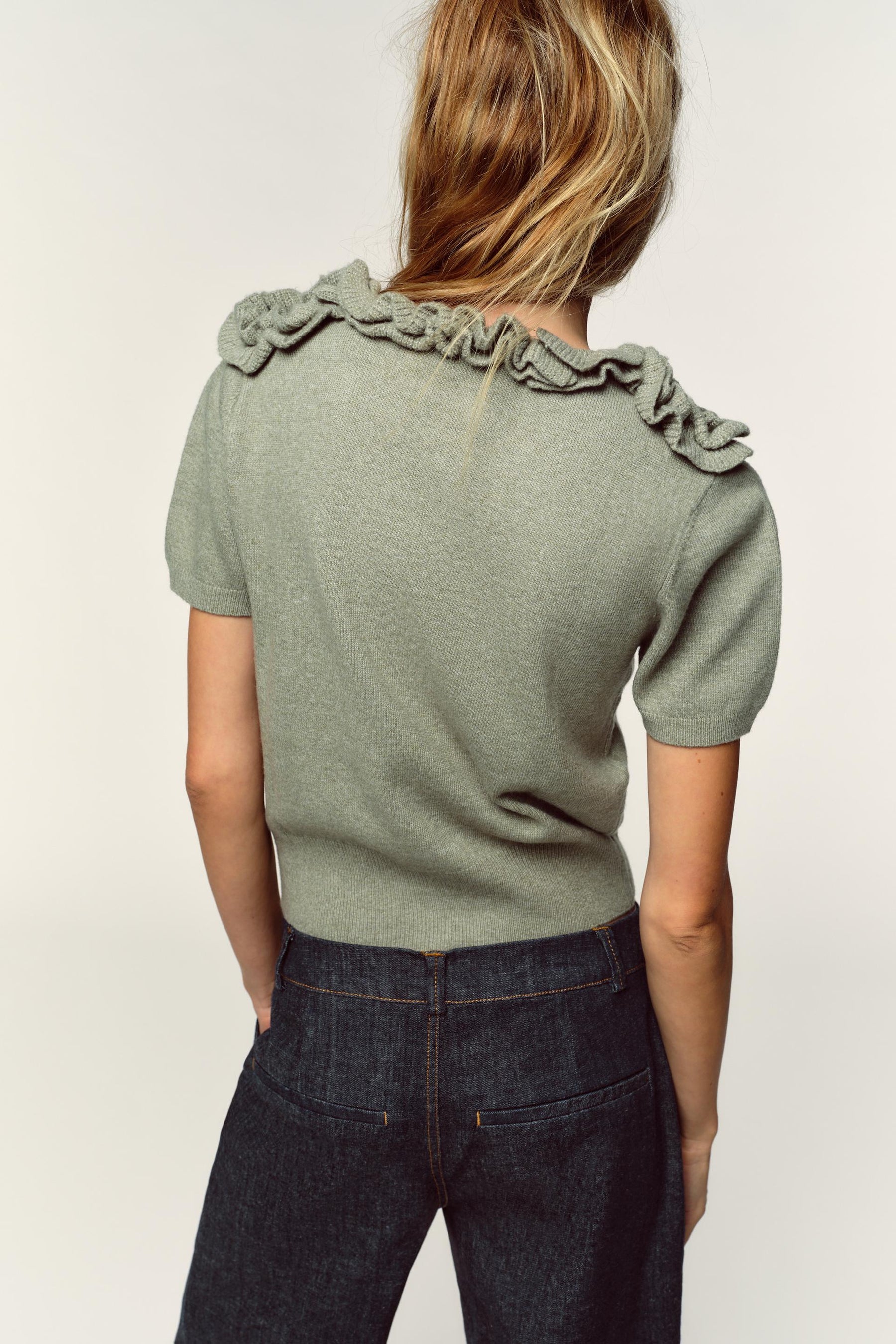 Kurzarm-Strickärmel mit Blumenmuster