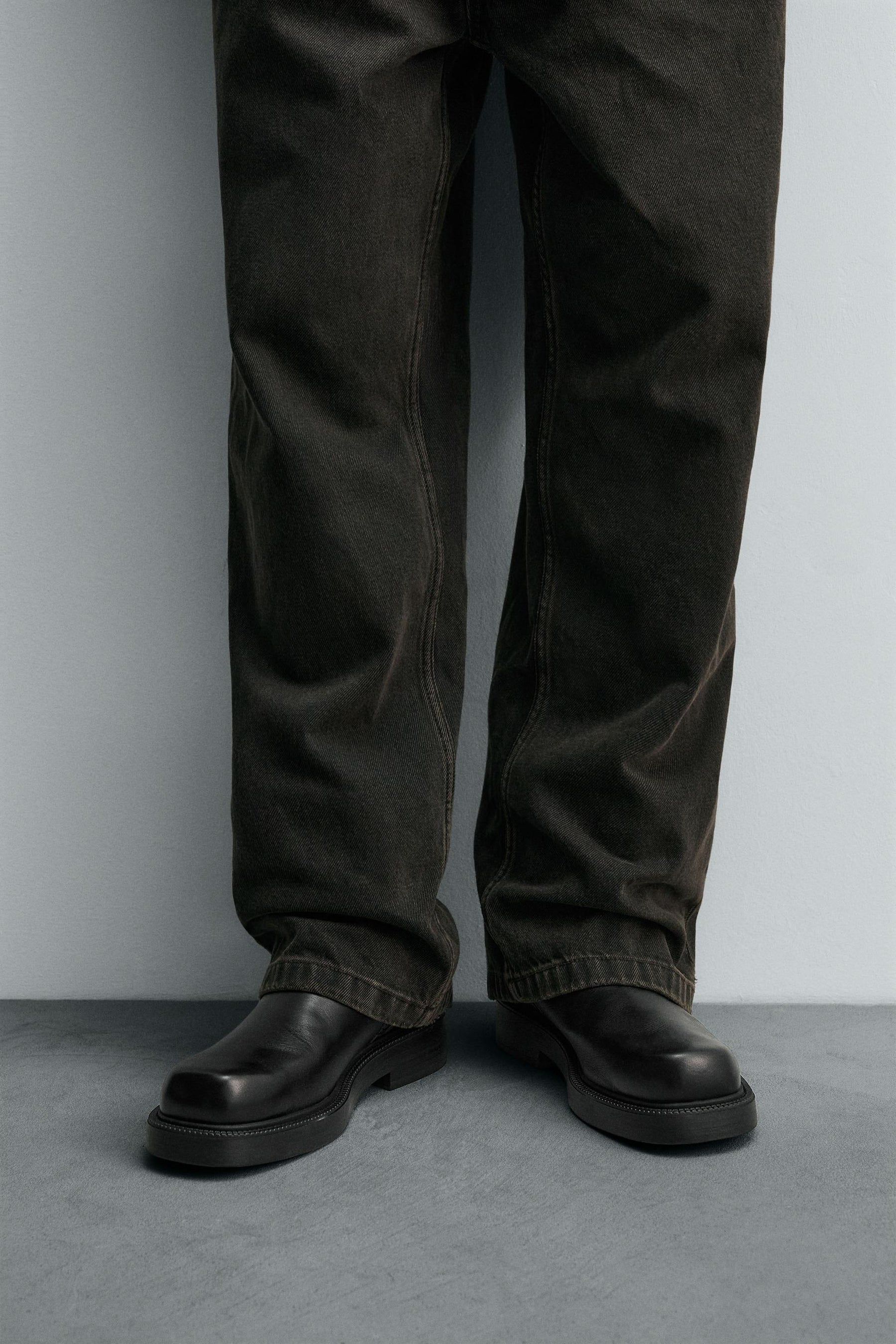 LIMITED EDITION CHUNKY LEATHER BOOTS - Image 3