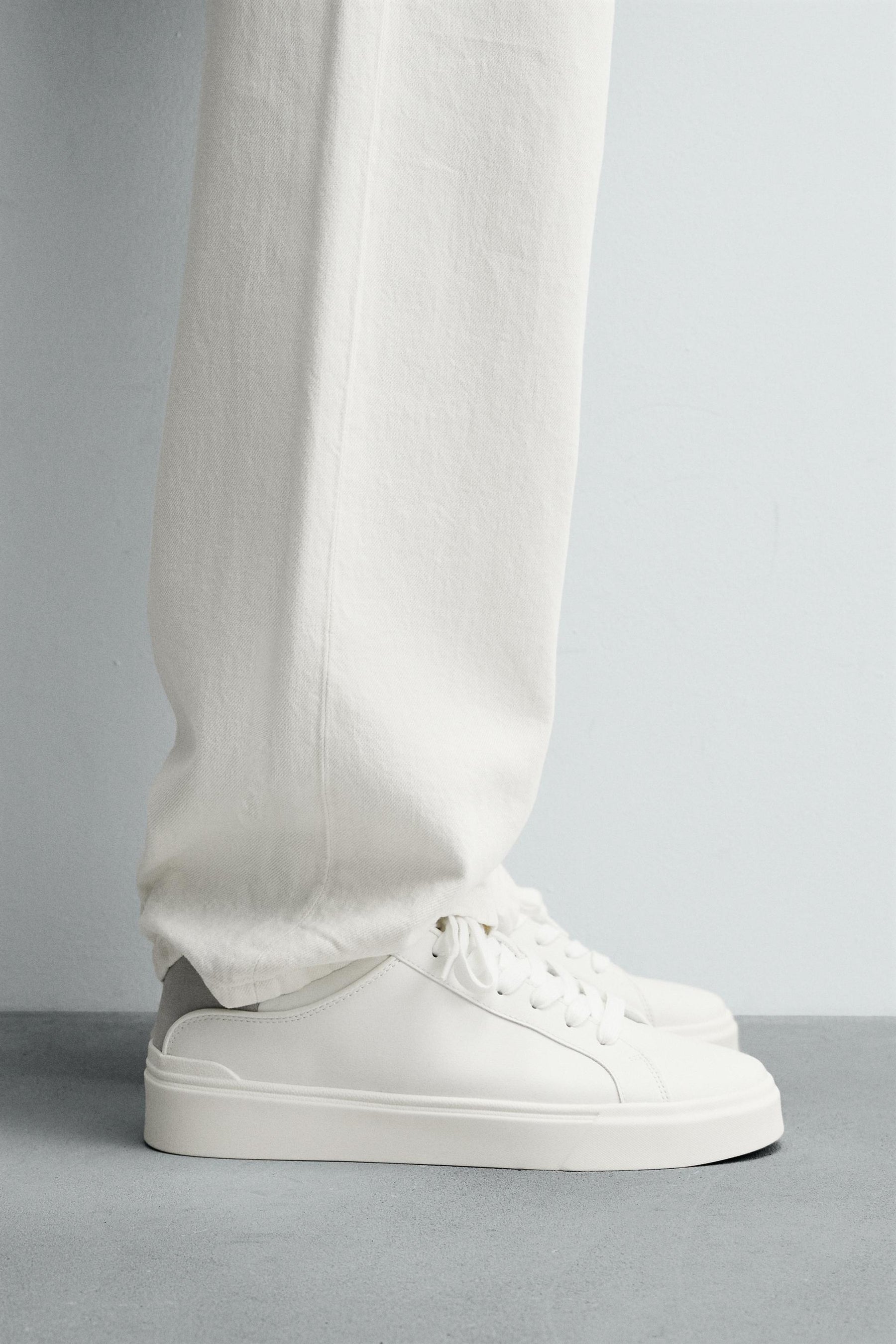 HEEL DETAIL TRAINERS - Image 1