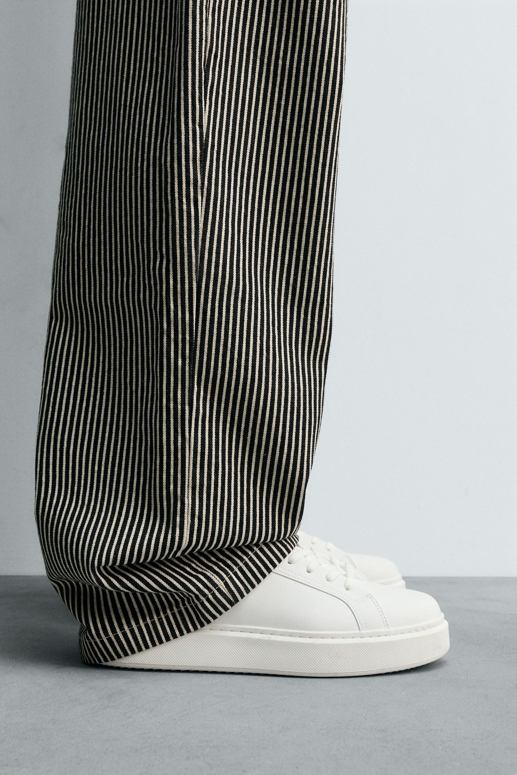 MONOCHROME CHUNKY TRAINERS - Image 1
