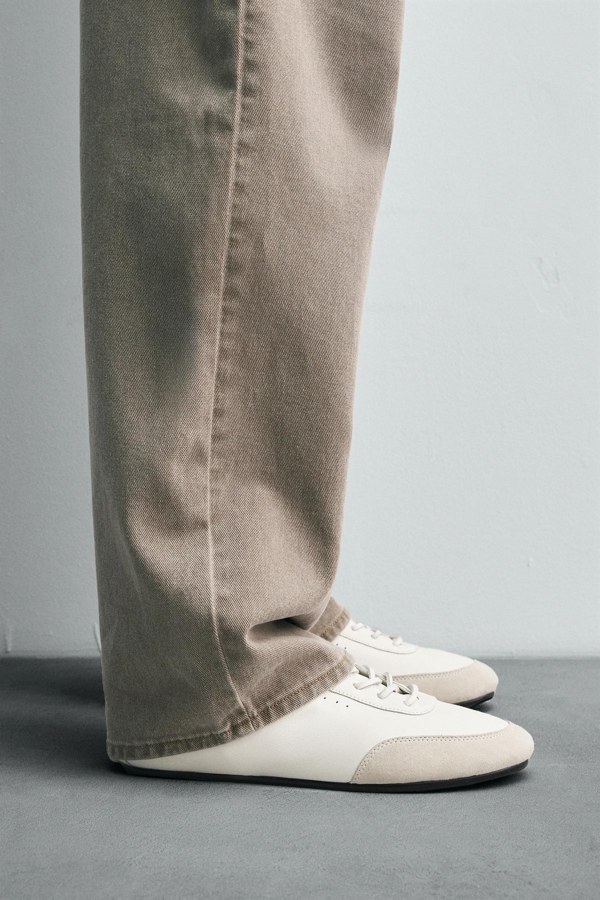 LIMITED EDITION LEATHER TRAINERS - Image 1