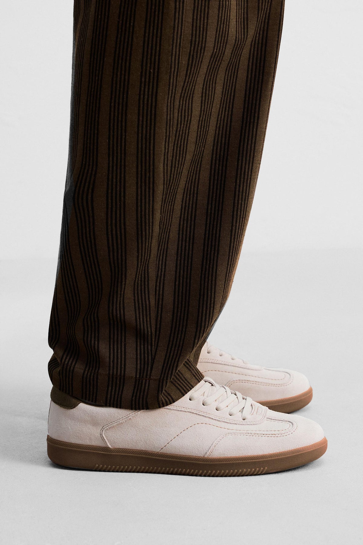 LEATHER TRAINERS WITH CONTRAST SOLE - Image 1