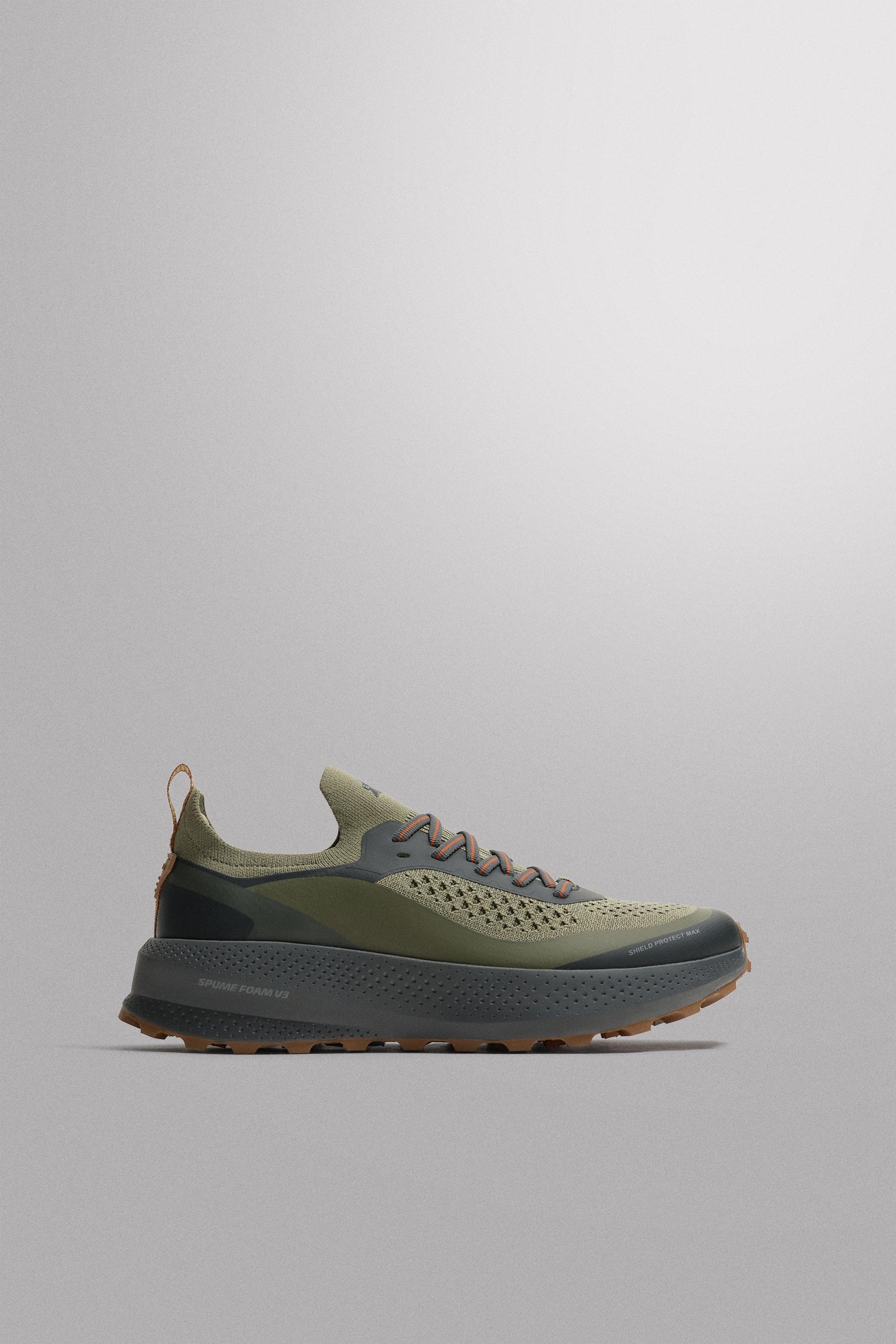 RUNNING TRAINERS - Image 1