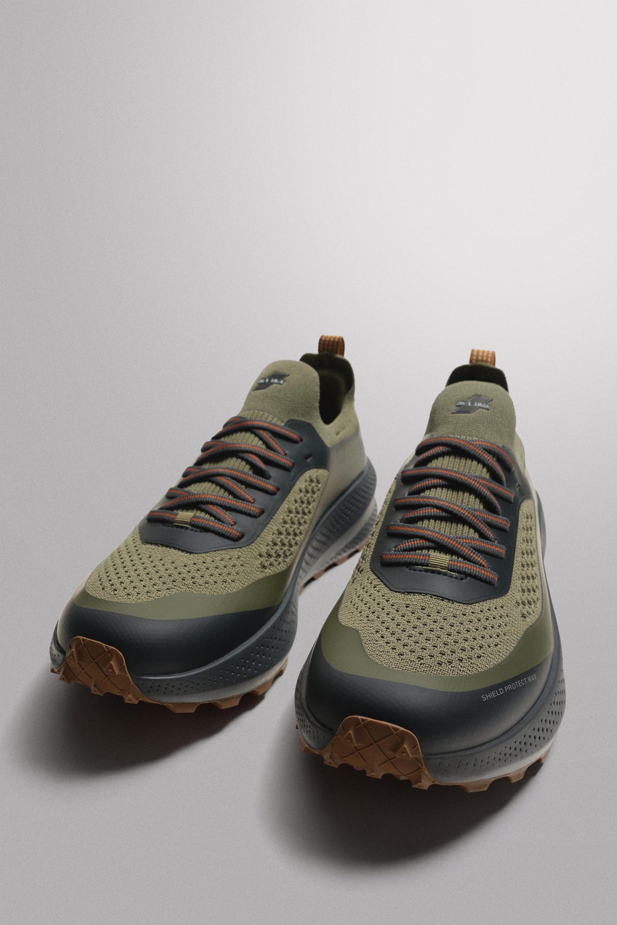 RUNNING TRAINERS - Image 2