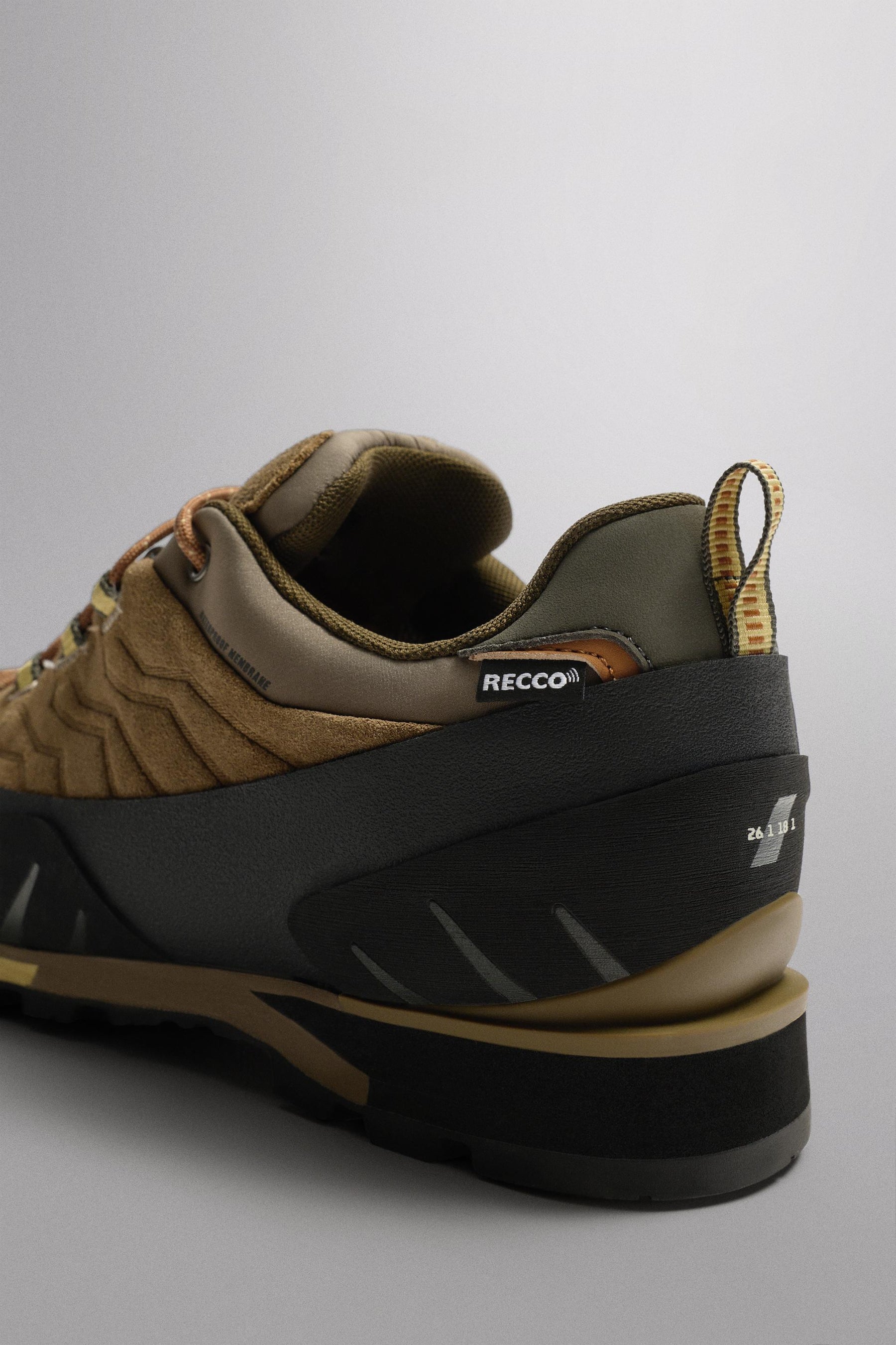 RECCO® WATERPROOF HIKING SHOES - Image 6