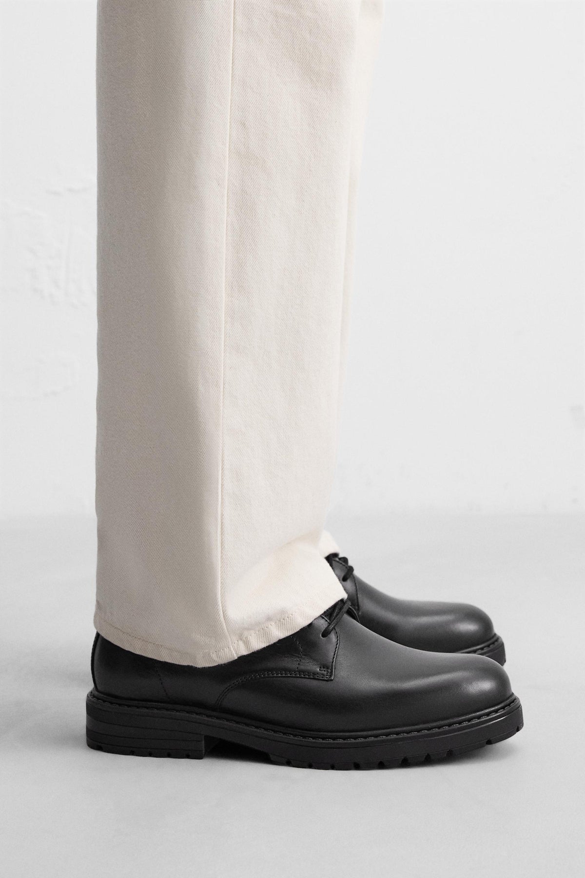 LEATHER DRESS SHOES - Image 1