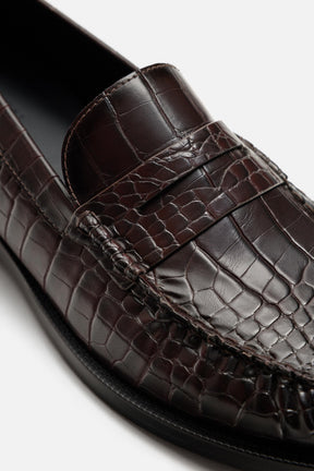 CROCODILE EMBOSSED LOAFER - Image 6