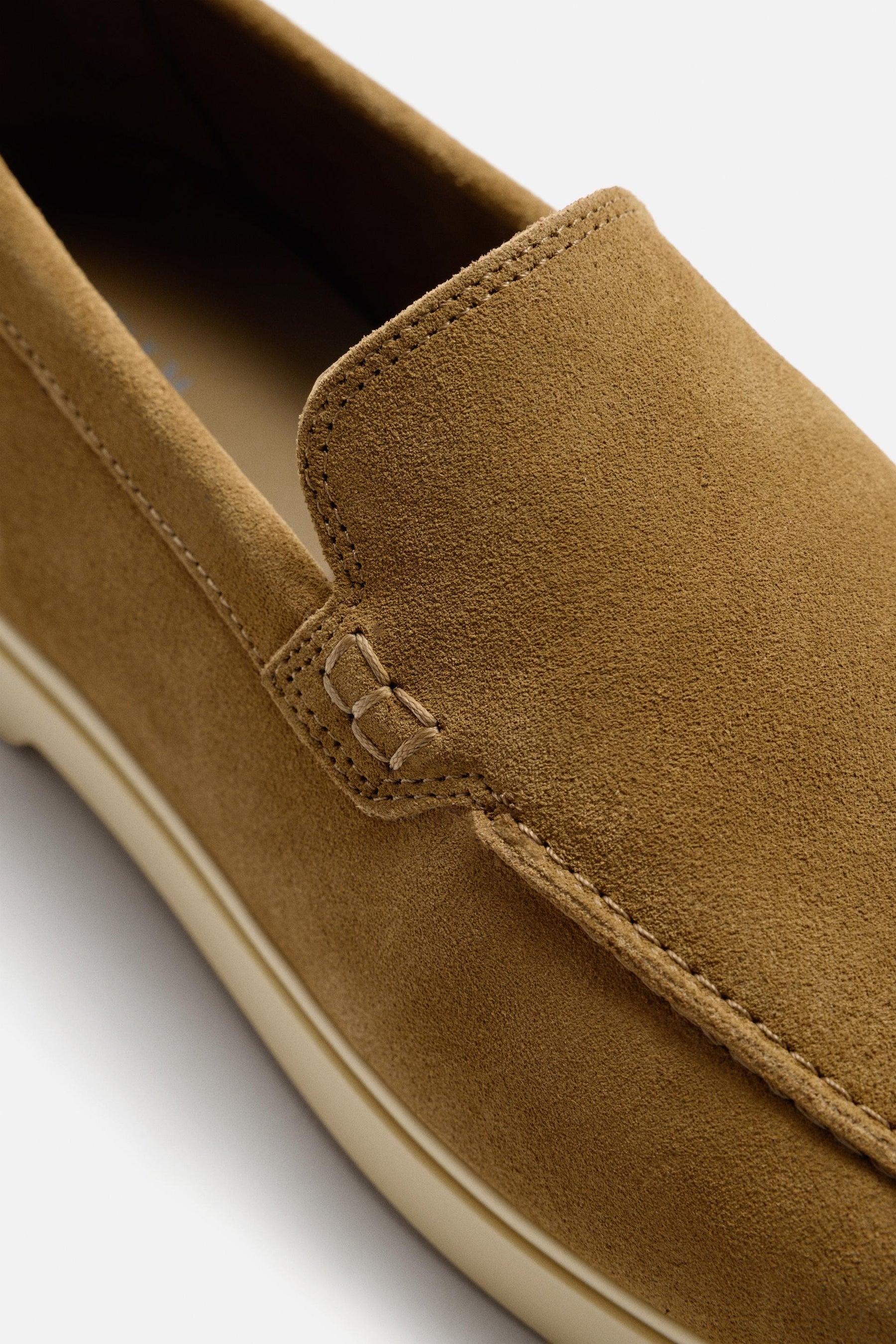 Lässige Ledermokassins