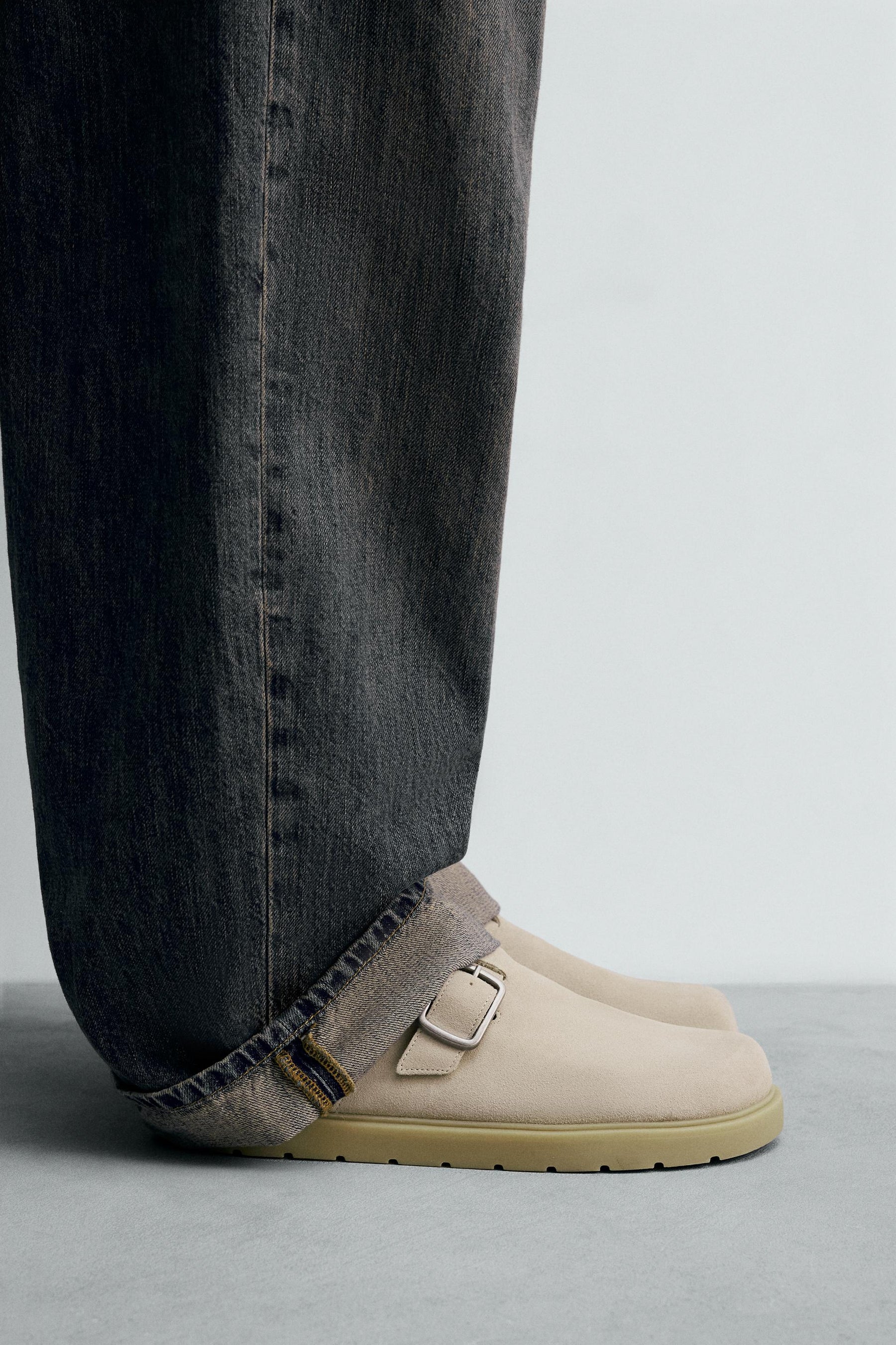 LEATHER BUCKLE CLOGS - Image 1