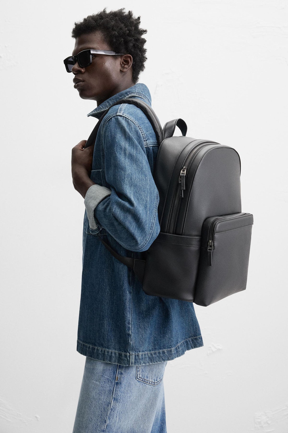 RUCKSACK MIT STRUKTUR