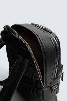 Rucksack mit strukturiertem Muster