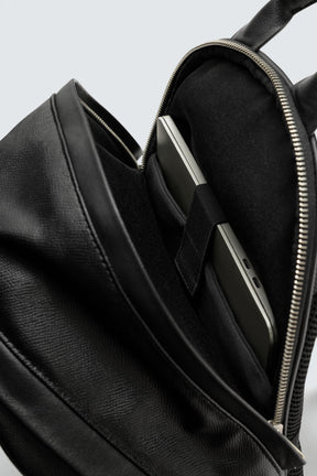 RUCKSACK MIT STRUKTURIERTER BESCHICHTUNG