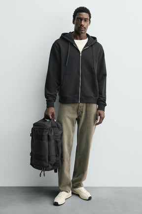 TECHNISCHER REISERUCKSACK