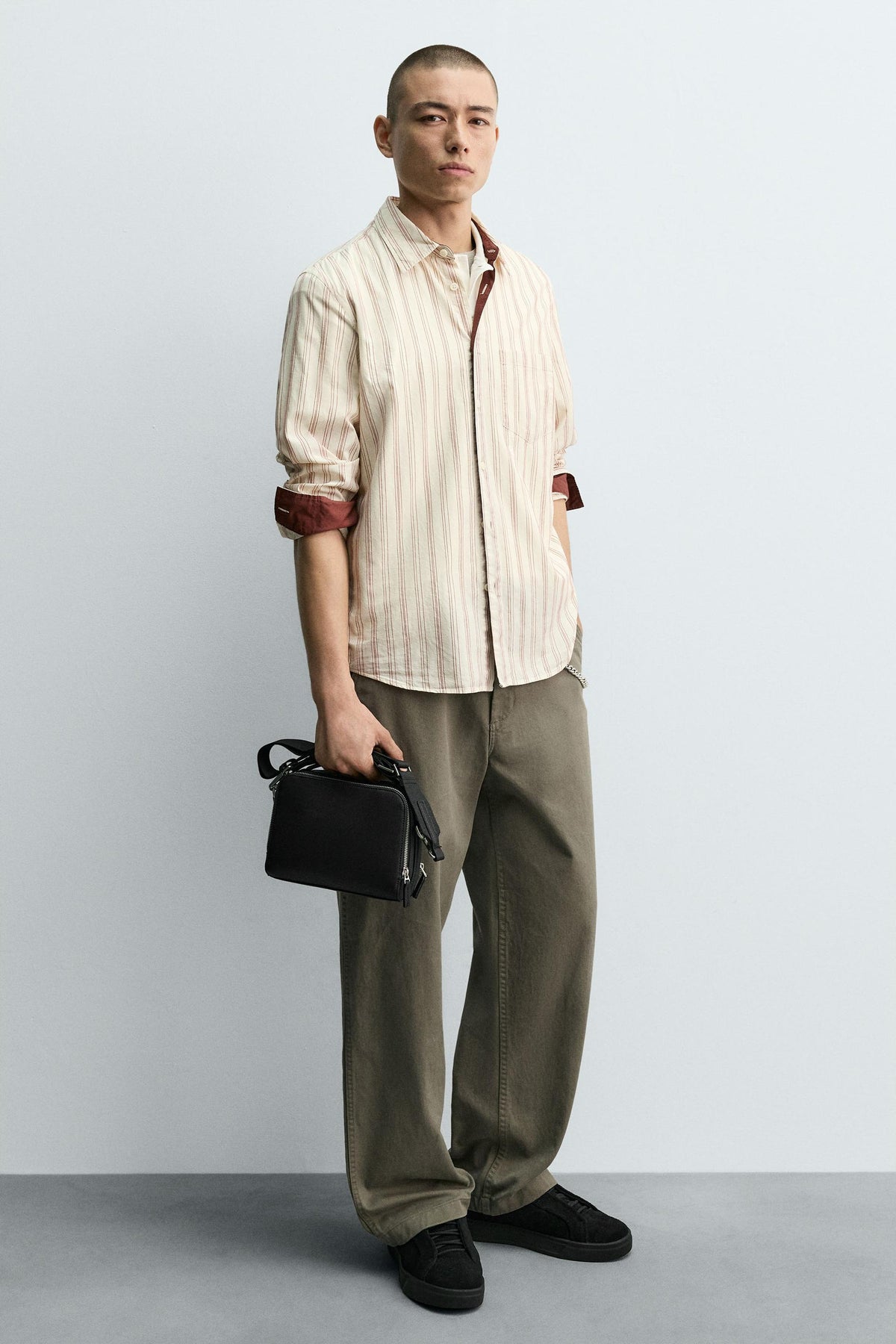 TEXTURED CROSSBODY BAG - Image 2