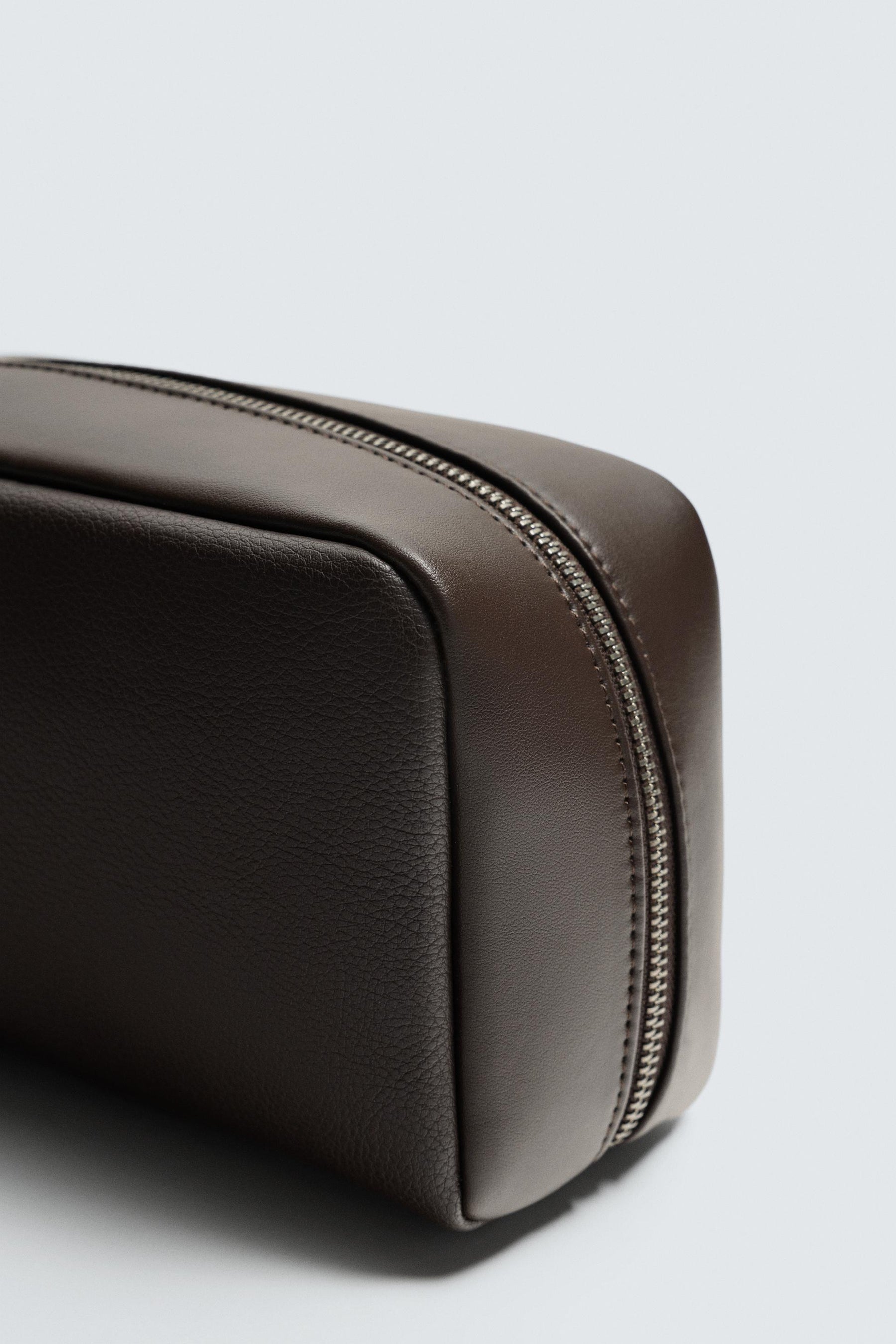 strukturierter Reise-Kulturbeutel