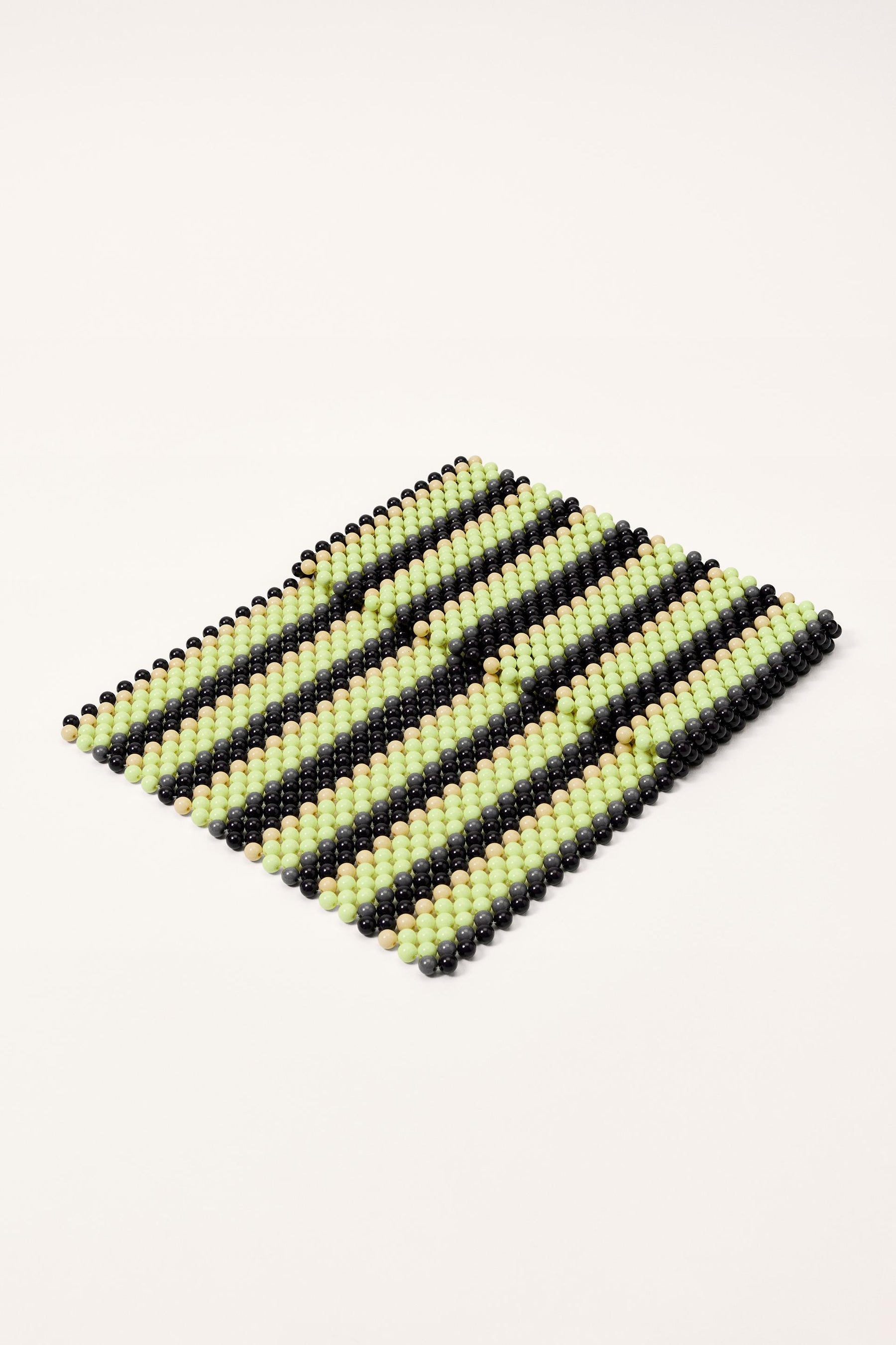 LIMITED EDITION BEADED CLUTCH BAG - Image 3