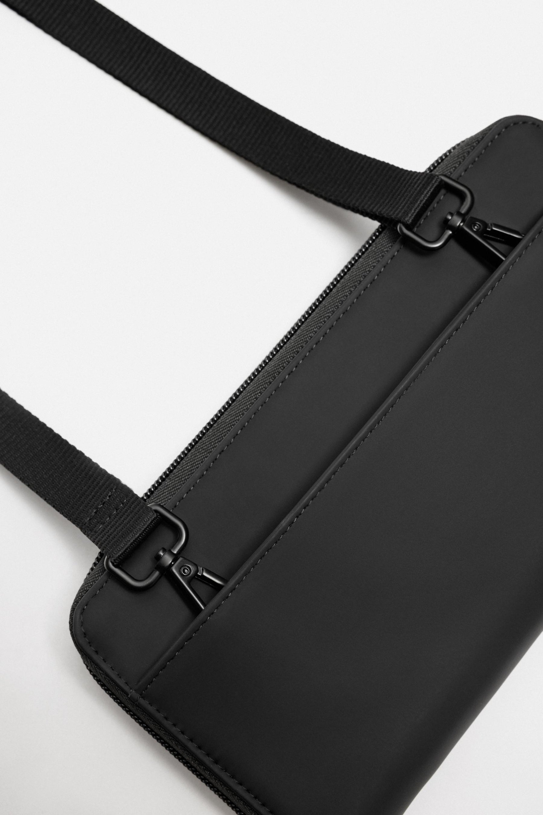 RUBBERISED PURSE - Image 7