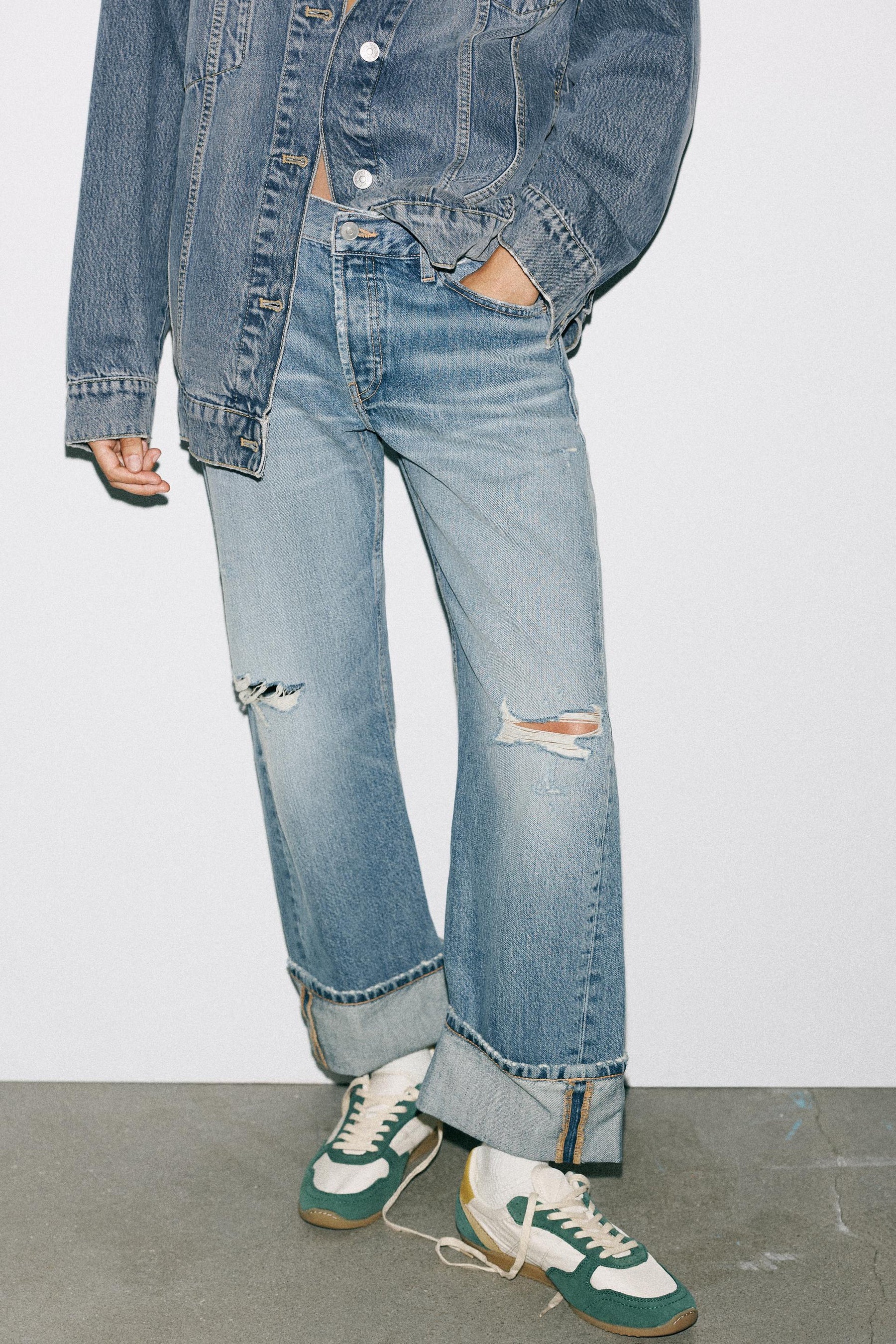 Laufschuhe mit Farbblockmuster