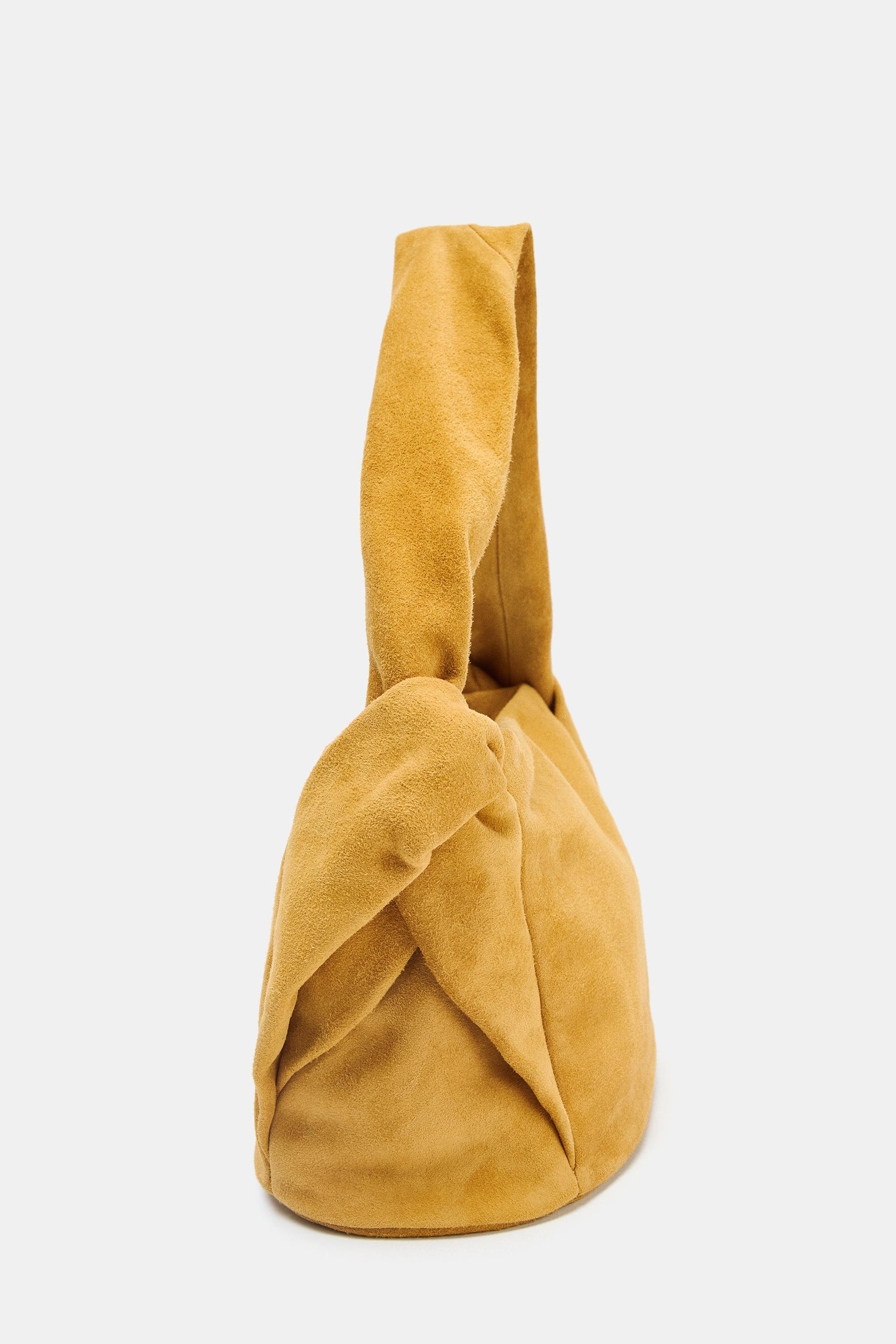 Umhängetasche aus Wildleder