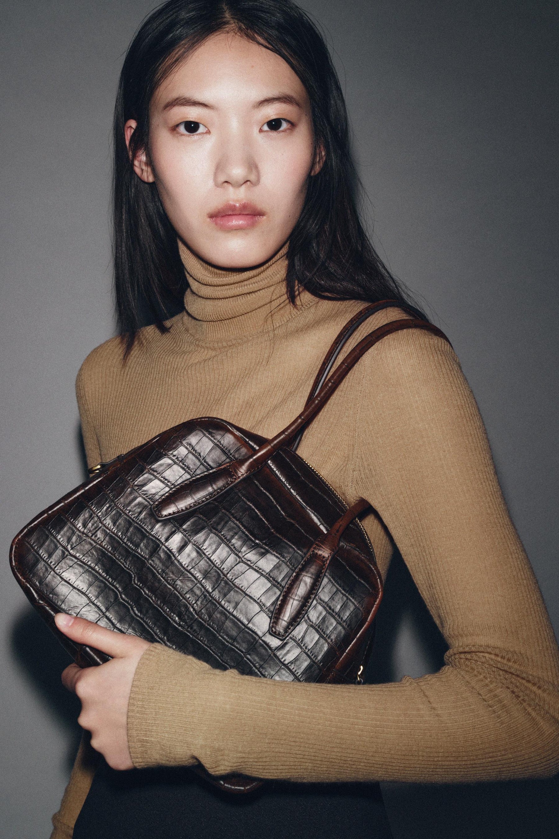 Bowlingtasche aus geprägtem Leder