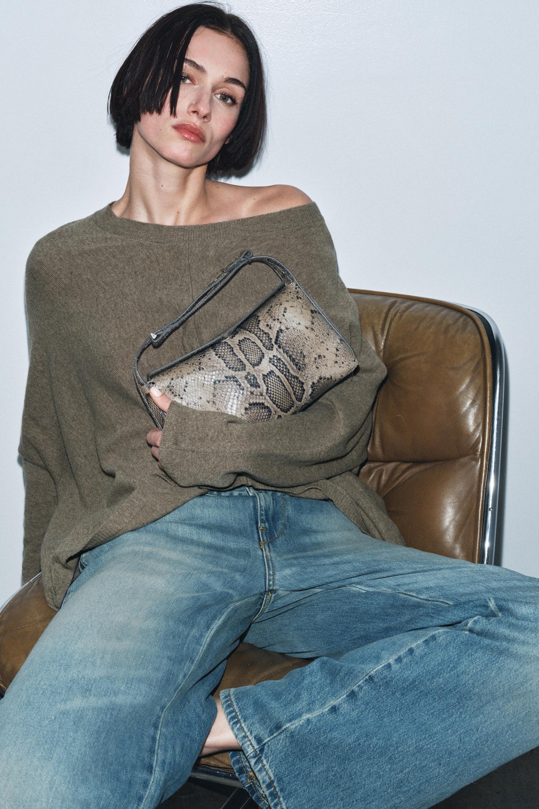 HANDTASCHE AUS LEDER MIT TIERMUSTER