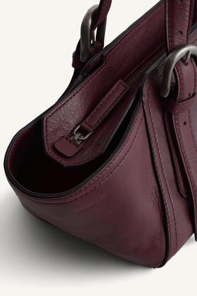 Schultertasche aus Leder