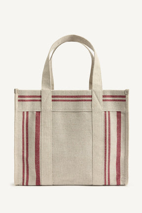 Übergroßer Wollmantel