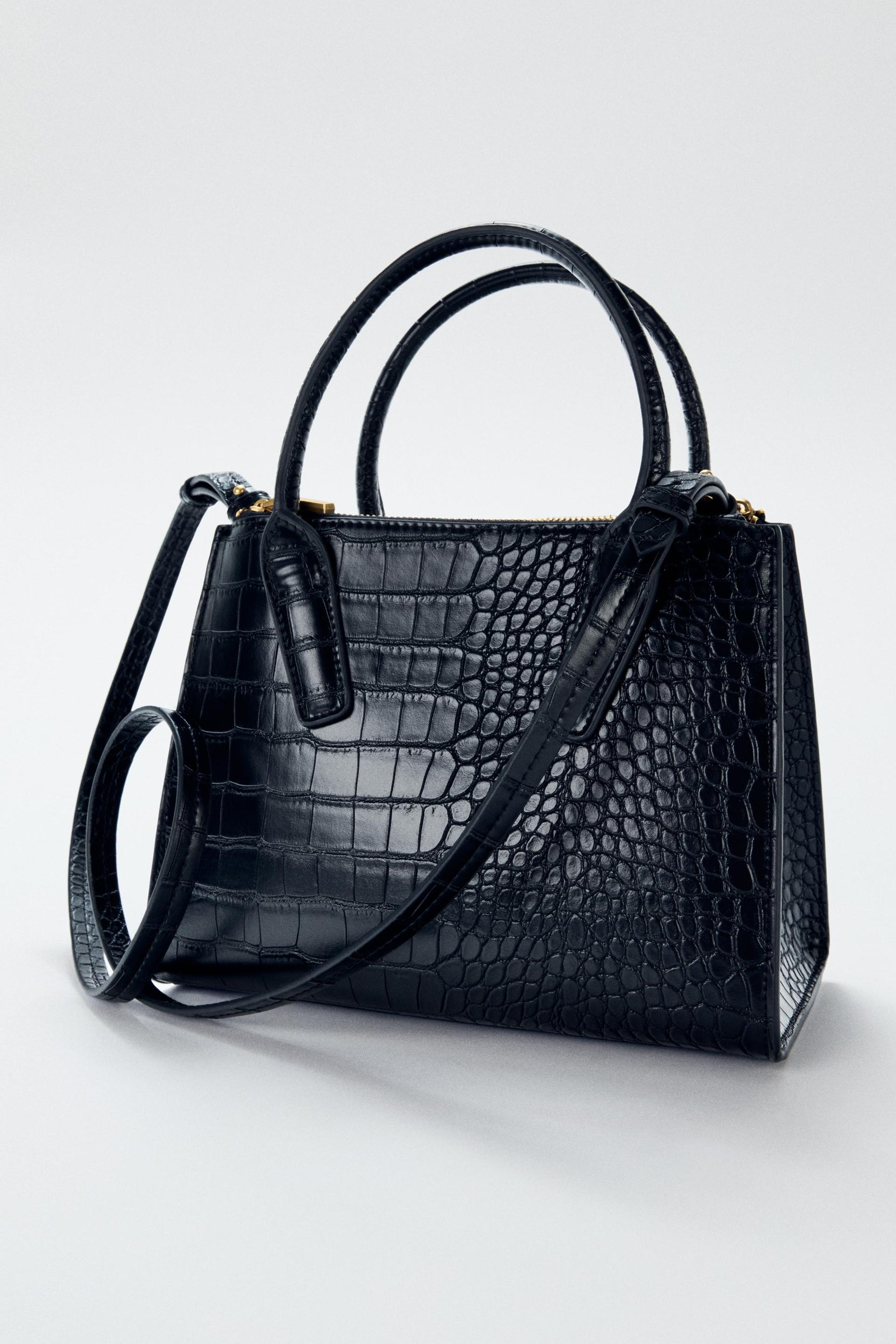 Geprägte Mini-City-Tasche